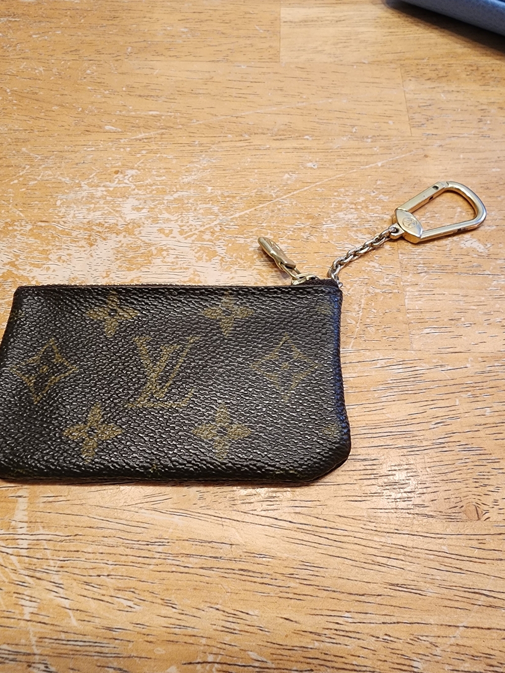 classic Louis Vuitton Monogram Pochette Clés (Key Pouch)